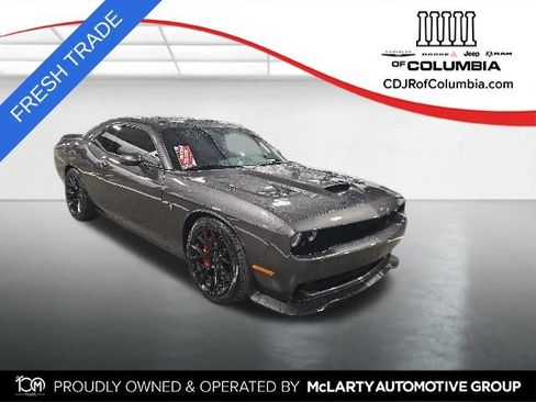 Used 2016 Dodge Challenger SRT Hellcat RWD image 1