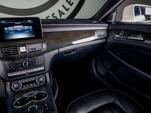 Used 2018 Mercedes-Benz CLS 550 image 7