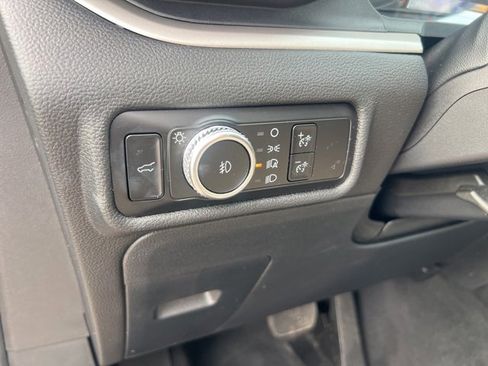 Certified 2023 Ford Explorer XLT w/ Equipment Group 202A image 8