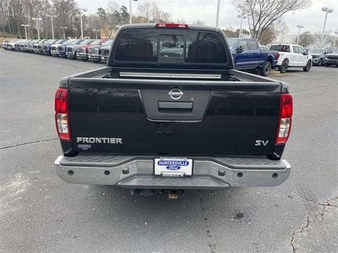 Used 2021 Nissan Frontier SV image 5