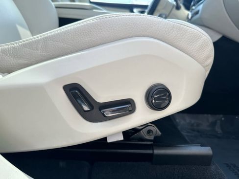 Used 2023 Volvo XC60 B5 Plus w/ Climate Package AWD/4WD image 46