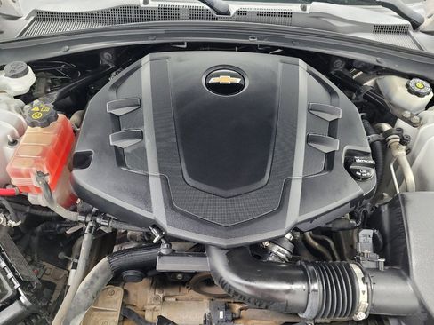 Used 2020 Chevrolet Camaro LT RWD image 30