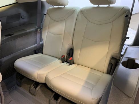 Used 2021 Cadillac XT6 Premium Luxury image 50