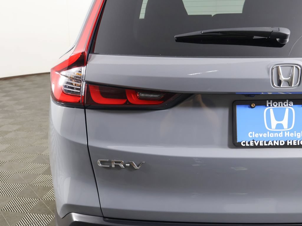 Used 2025 Honda CR-V EX image 15