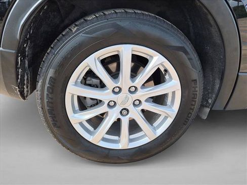 Used 2023 Cadillac XT4 Luxury FWD image 24