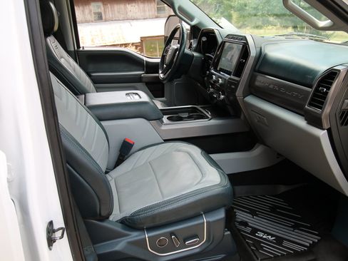 Used 2022 Ford F250 Limited AWD/4WD image 42