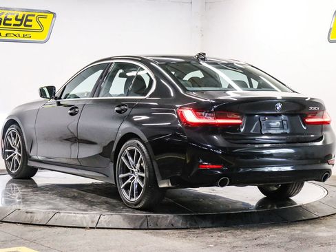 Used 2019 BMW 330i Sedan w/ Premium Package RWD image 2