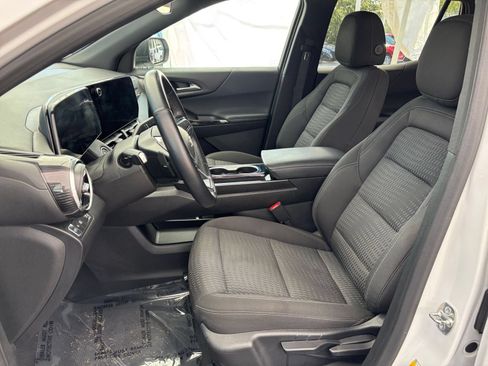 Used 2025 Chevrolet Equinox LT FWD image 27