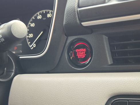 Certified 2025 Honda Pilot EX-L image 19