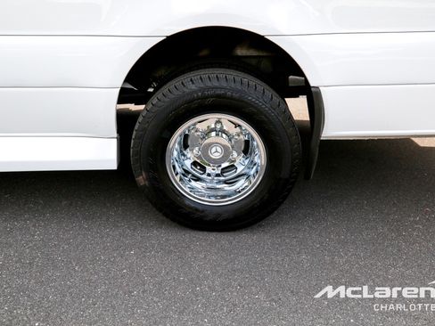 Used 2023 Mercedes-Benz Sprinter 3500 image 34