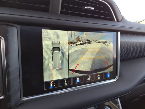 Certified 2023 GMC Yukon XL Denali image 25