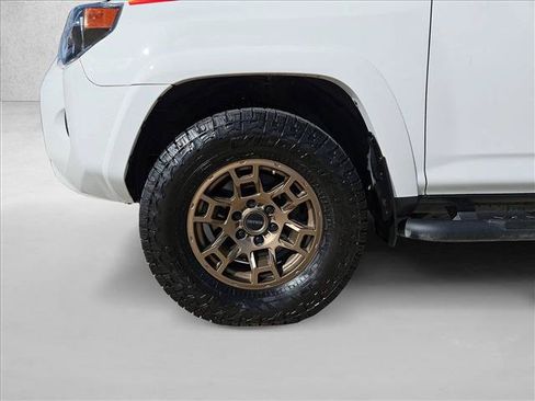 Used 2023 Toyota 4Runner 40th Anniversary SE AWD/4WD image 25