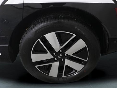 New 2026 Hyundai Ioniq 9 SEL AWD/4WD image 15
