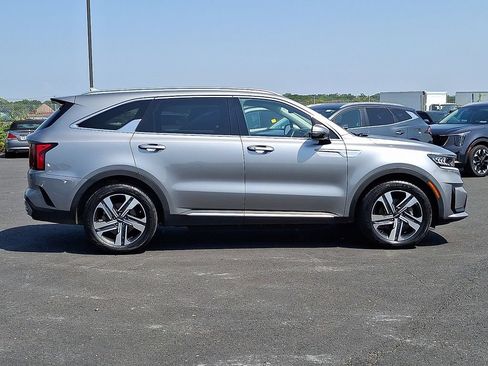 Certified 2023 Kia Sorento EX AWD/4WD image 7