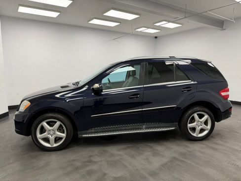 Used 2010 Mercedes-Benz ML 550 4MATIC image 4