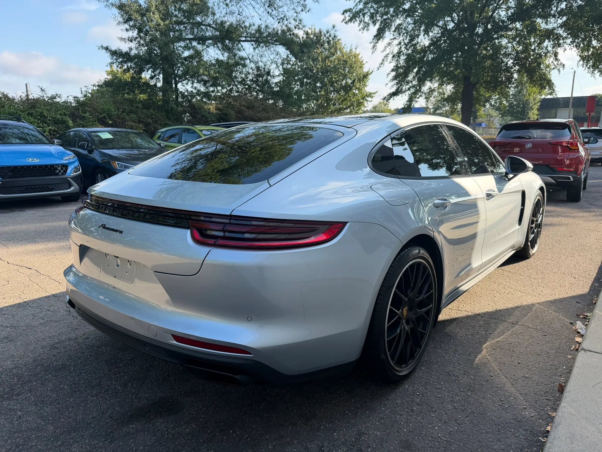 Used 2018 Porsche Panamera 4 AWD/4WD image 5