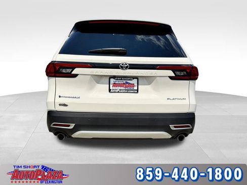 Used 2024 Toyota Grand Highlander AWD Hybrid image 11