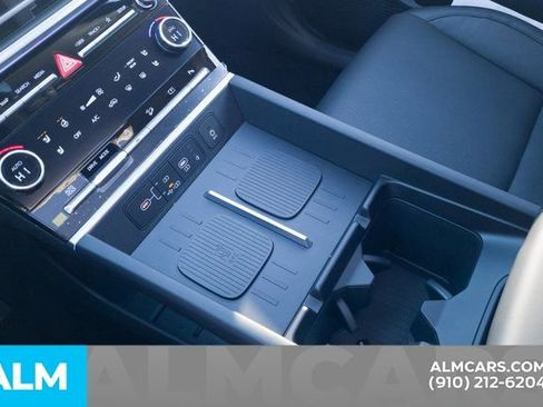 Used 2025 Hyundai Santa Fe Limited image 24