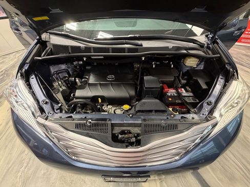 Used 2016 Toyota Sienna XLE Premium image 59