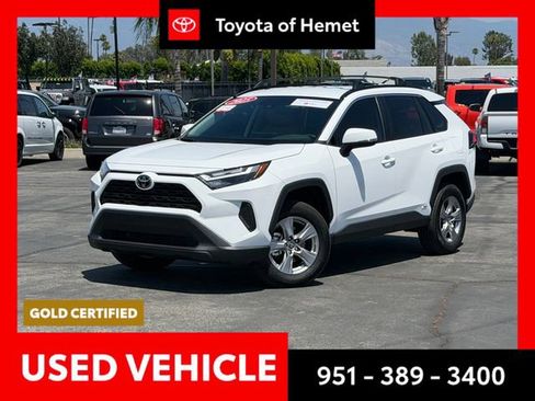 Used 2025 Toyota RAV4 XLE w/ Weather Package AWD/4WD image 1