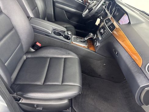 Used 2012 Mercedes-Benz C 300 4MATIC Sedan w/ Premium 1 Pkg image 23