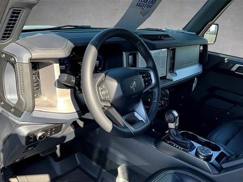 New 2025 Ford Bronco Outer Banks image 6