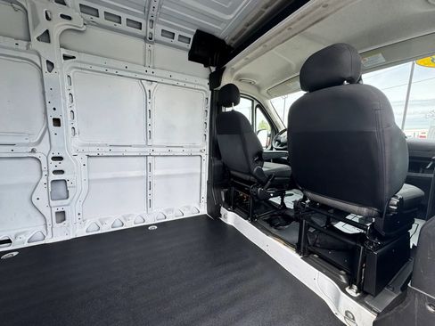Used 2023 RAM ProMaster 2500 FWD image 25