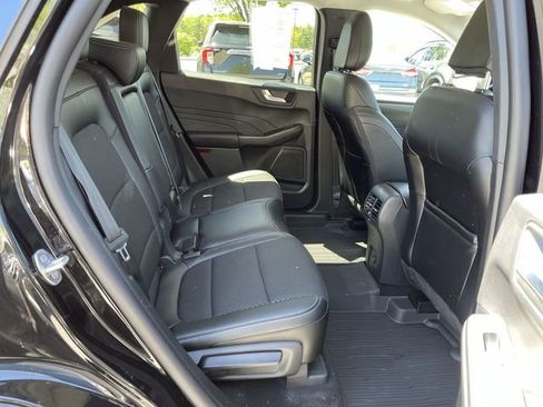 Used 2025 Ford Escape SE FWD image 23