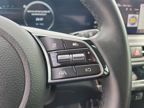 Used 2024 Kia Seltos EX image 29