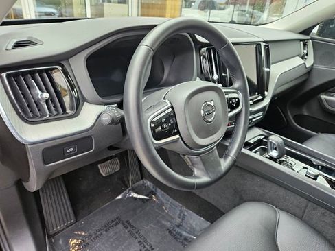 Certified 2025 Volvo XC60 B5 Plus AWD/4WD image 19