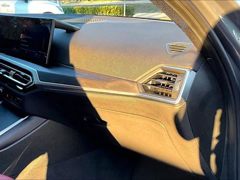 Used 2023 BMW 330i Sedan w/ Driving Assistance Package image 19