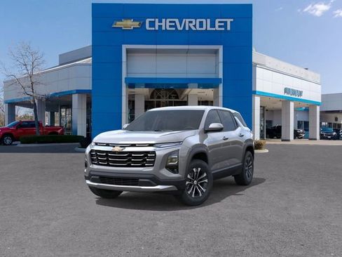 New 2026 Chevrolet Equinox LT w/ Convenience Package II image 8