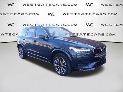 Used 2022 Volvo XC90 T6 Momentum w/ Climate Package