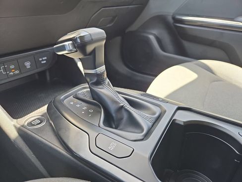 Used 2025 Kia K4 FWD image 19