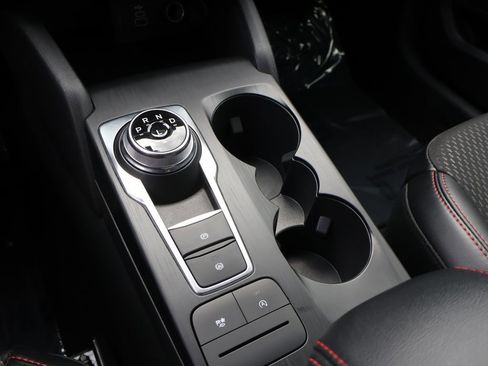 Certified 2025 Ford Escape ST-Line image 38