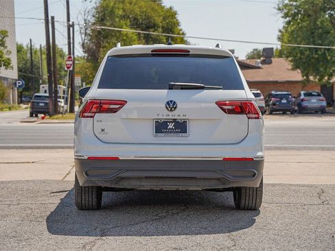New 2024 Volkswagen Tiguan SE image 7