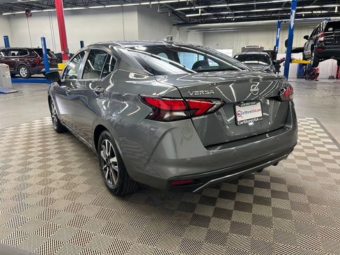 Used 2024 Nissan Versa SV FWD image 7