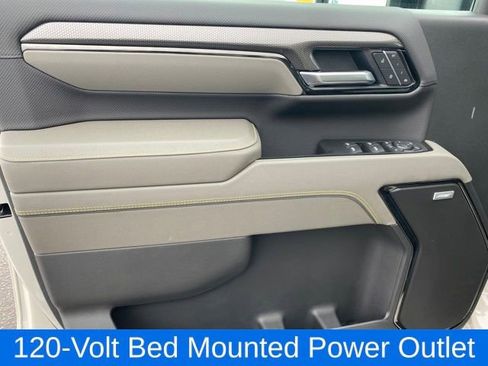 Used 2026 Chevrolet Silverado 2500 ZR2 w/ LPO, Dark Essentials Package image 15