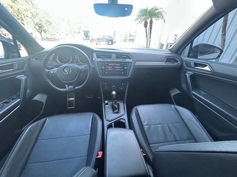 Used 2021 Volkswagen Tiguan SE R-Line image 10