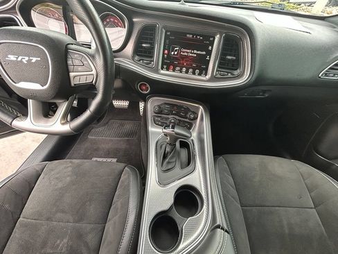 Used 2015 Dodge Challenger SRT Hellcat RWD image 17