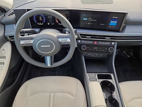 Used 2025 Hyundai Sonata SEL FWD image 16