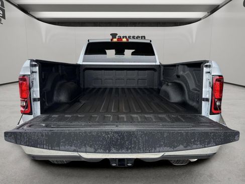 New 2026 RAM 2500 Big Horn AWD/4WD image 6