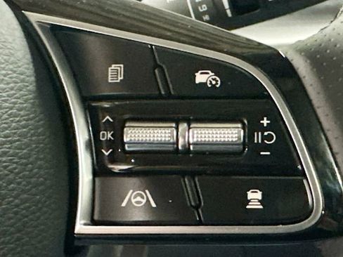 Used 2025 Kia Seltos SX w/ SX Sunroof Package AWD/4WD image 10