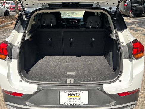 Used 2025 Buick Encore GX Preferred FWD image 30