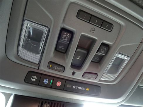 New 2026 GMC Sierra 2500 SLT w/ SLT Premium Package image 29