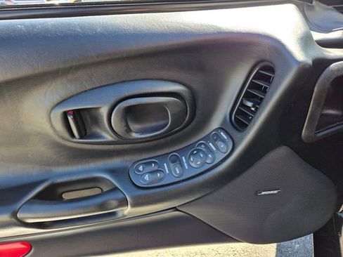 Used 2003 Chevrolet Corvette Base w/ Preferred Equipment Group1 image 16