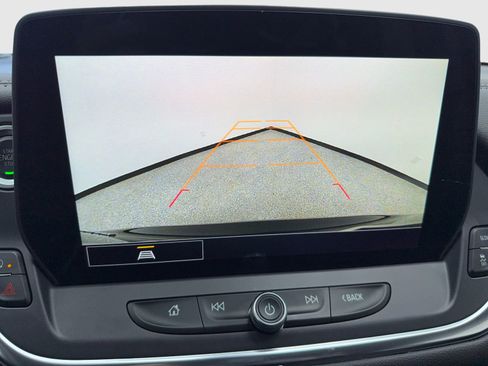 Used 2025 Chevrolet Blazer LT image 28