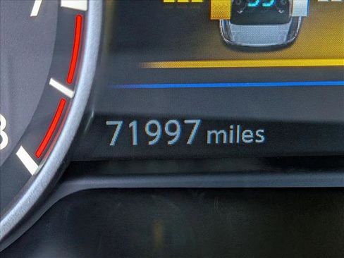 Used 2021 Nissan Maxima SR w/ Sport Mat Group image 10