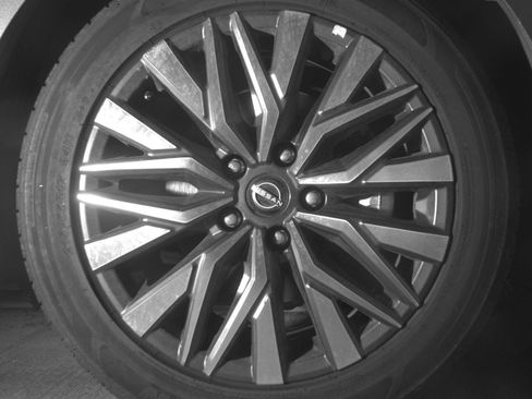 Used 2025 Nissan Altima 2.5 SV FWD image 16