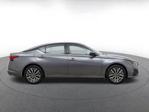 Used 2026 Nissan Altima 2.5 SV FWD image 10